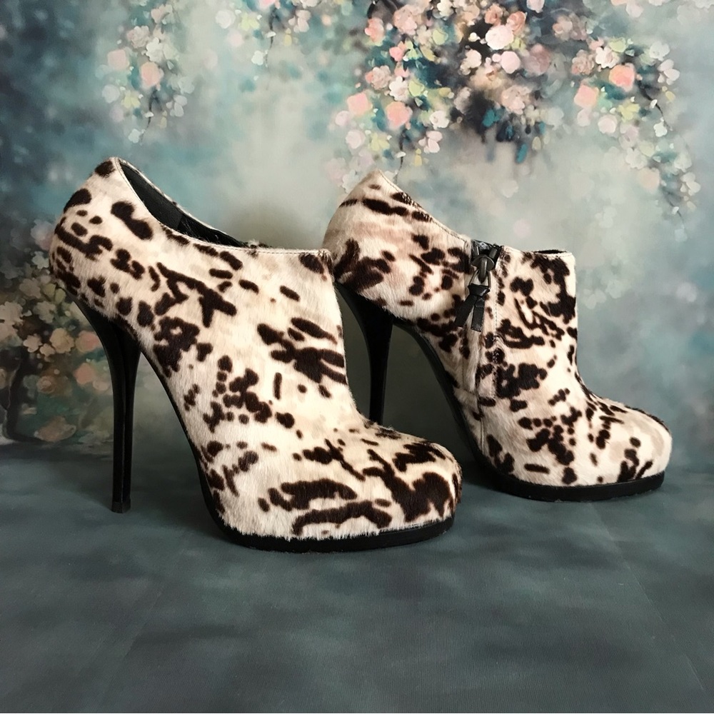 Balenciaga Fur Stiletto Ankle Booties - Picture 4 of 12